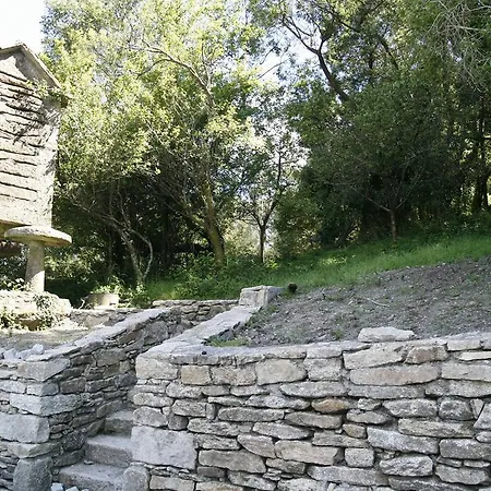 Vandrerhjem O Logoso